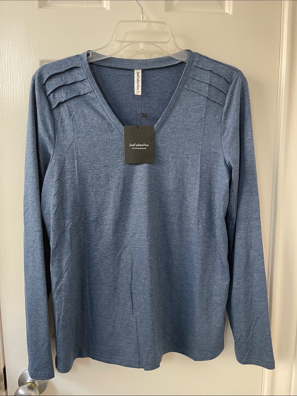 Women's Blue Long-Sleeve V-Neck Top